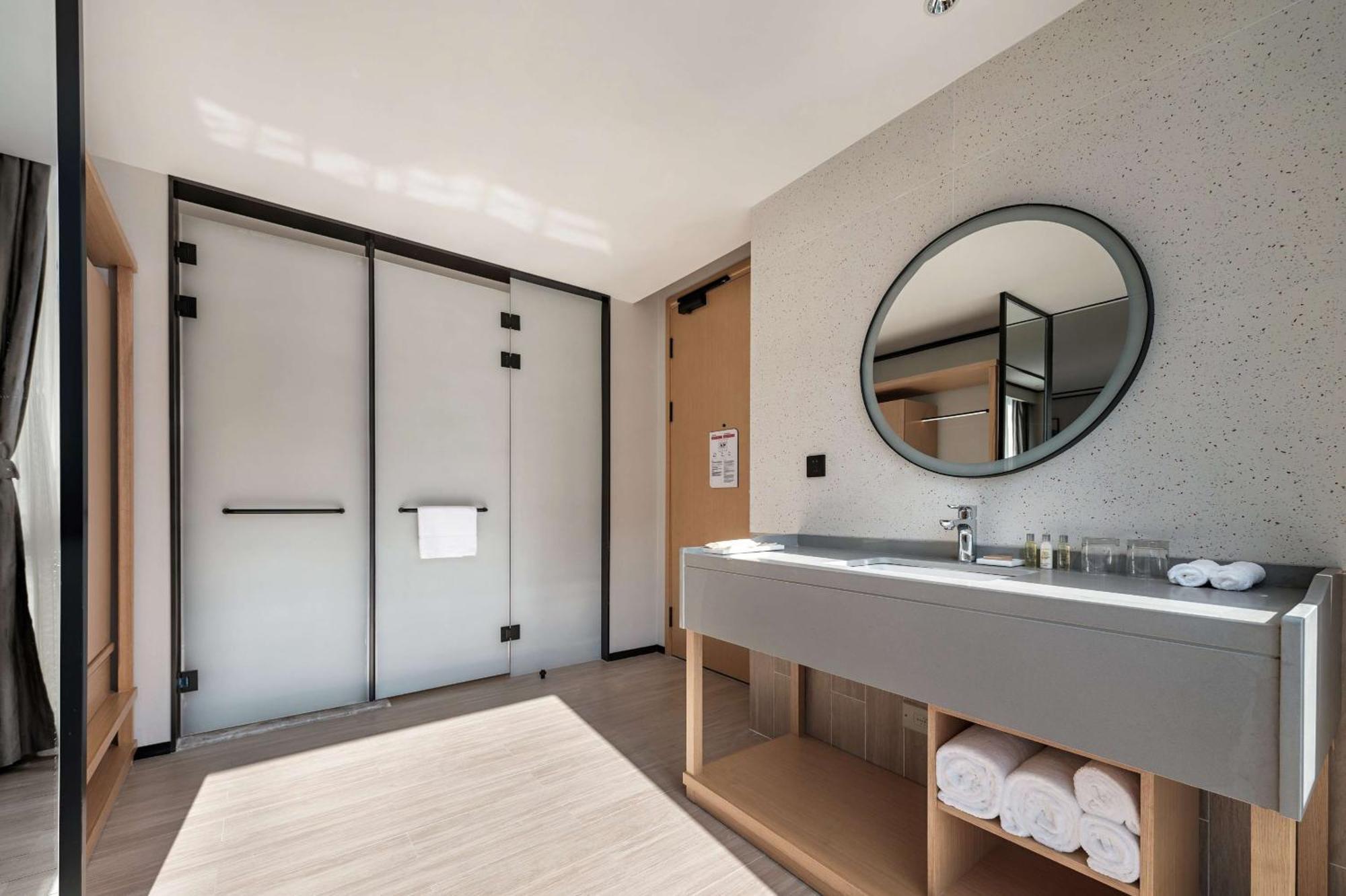Hilton Garden Inn Hefei Binhu New District Экстерьер фото