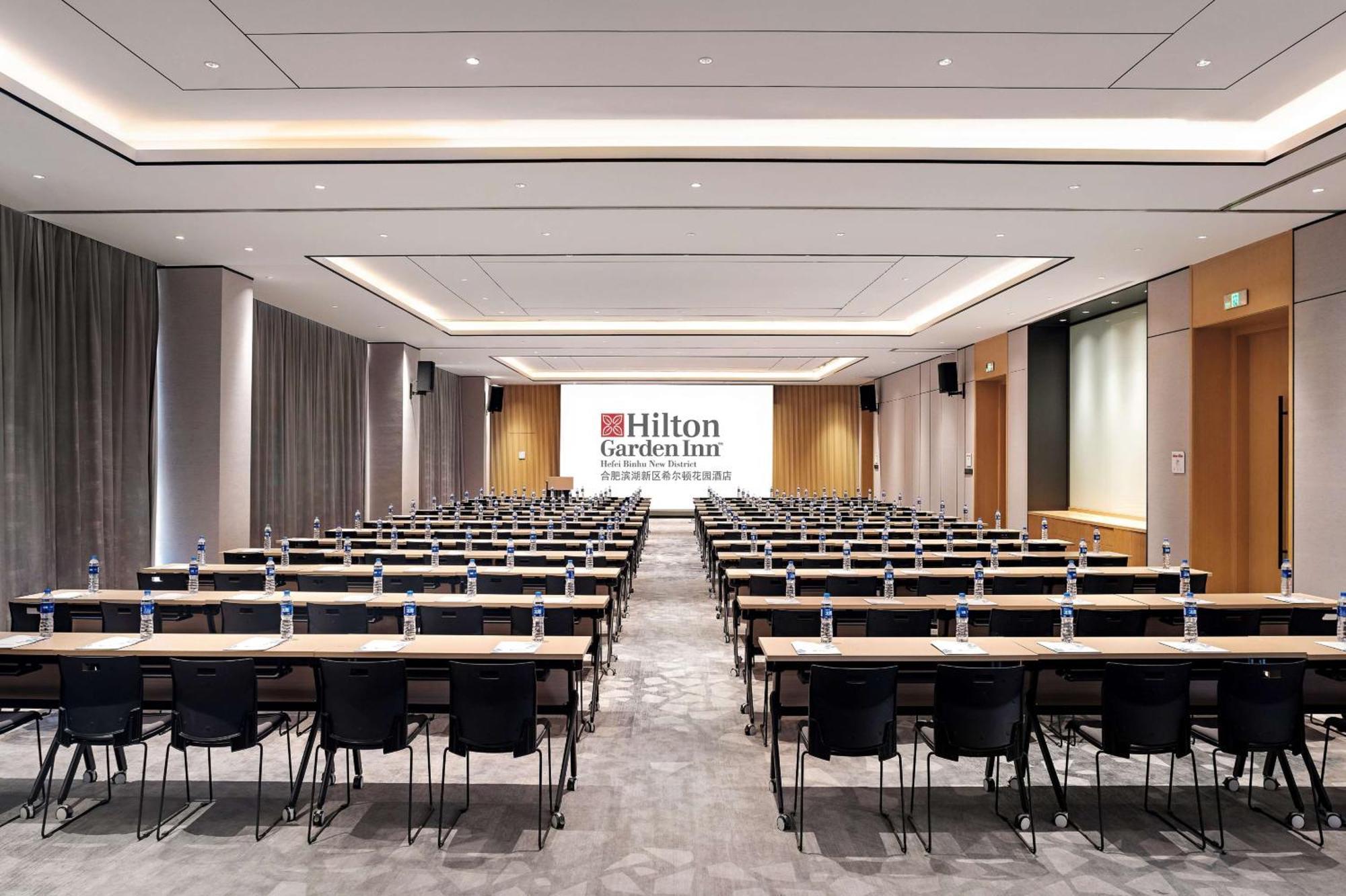 Hilton Garden Inn Hefei Binhu New District Экстерьер фото
